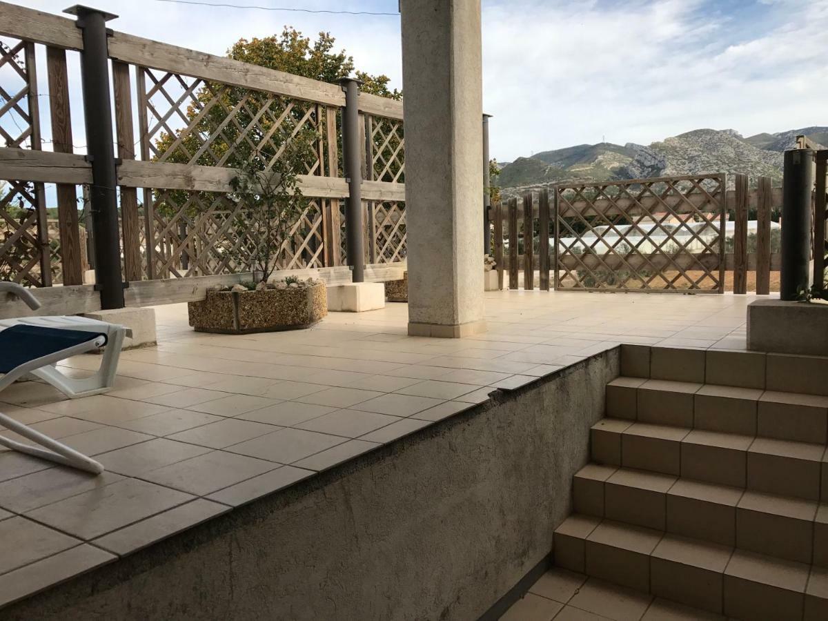 Hotel Bastide Ecurie Massilia Aubagne Exterior foto